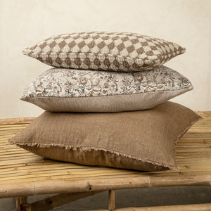 Lina Linen Cushion, Hazelnut 24 x 24"