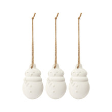 Load image into Gallery viewer, Snowman Mini Diffusers with Fragrance Oil
